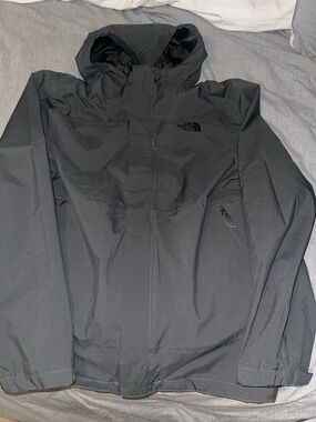 The North Face Black/Charcoal gray Hooded Raincoat. Men’s size L